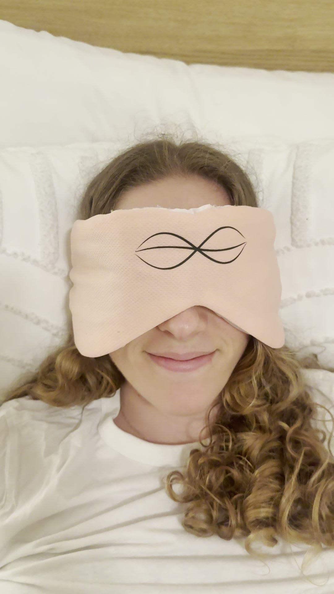 Ellie wearing Dreamz while relaxing